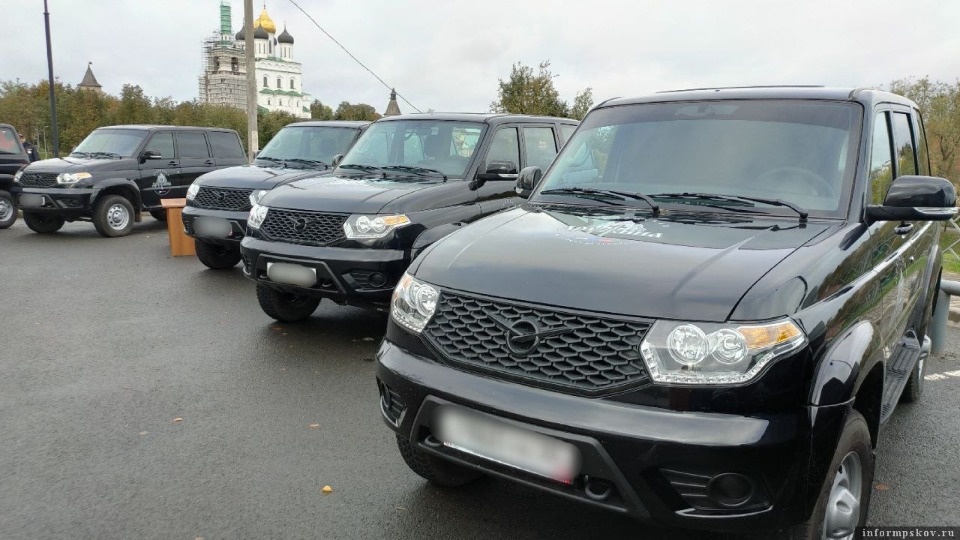 Руководителям районных «Дружин» в Псковской области вручили ключи от автомобилей