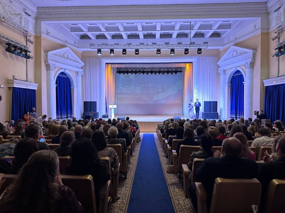 Определены победители конкурса «Наставник года» в Пскове