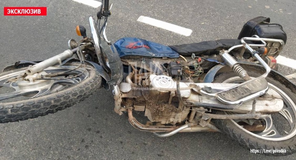 Мотоциклиста доставили в больницу после ДТП с ВАЗом в Порхове Мотоциклиста доставили в больницу после ДТП с ВАЗом в Порхове