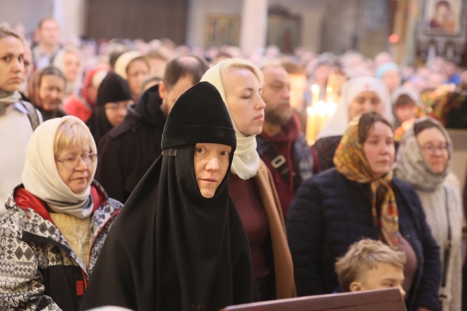 Митрополит Тихон попрощался с Печорами Митрополит Тихон попрощался с Печорами