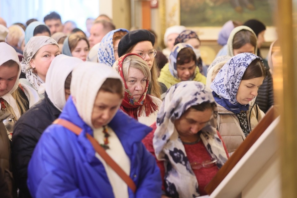 Митрополит Тихон попрощался с Печорами Митрополит Тихон попрощался с Печорами