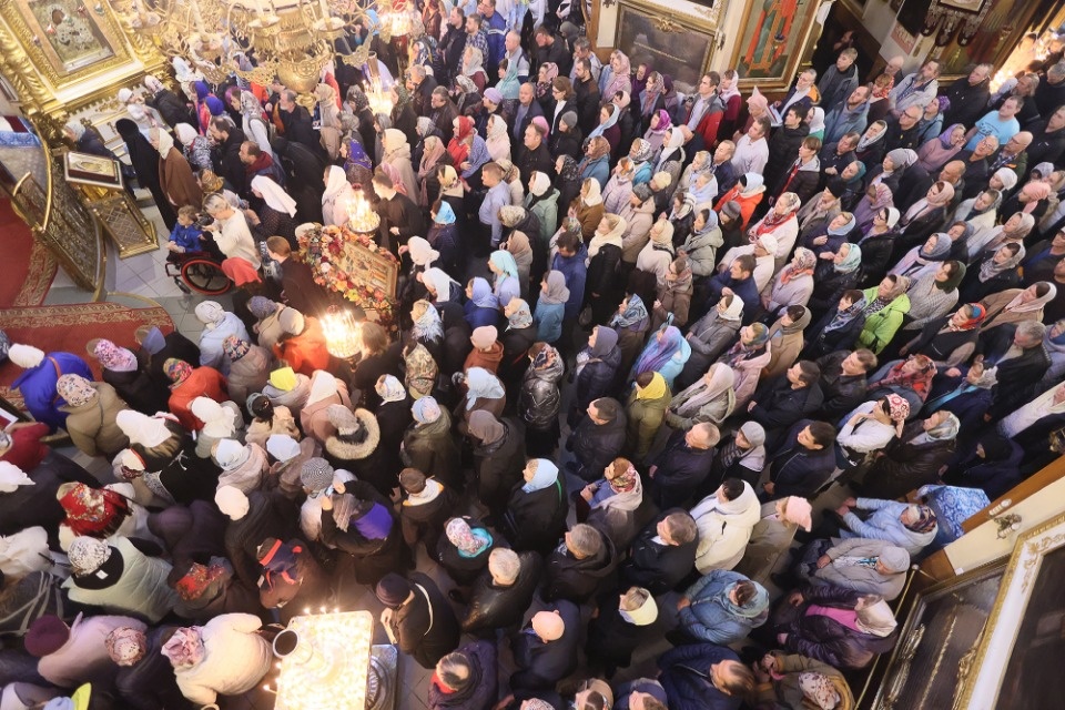 Митрополит Тихон попрощался с Печорами Митрополит Тихон попрощался с Печорами