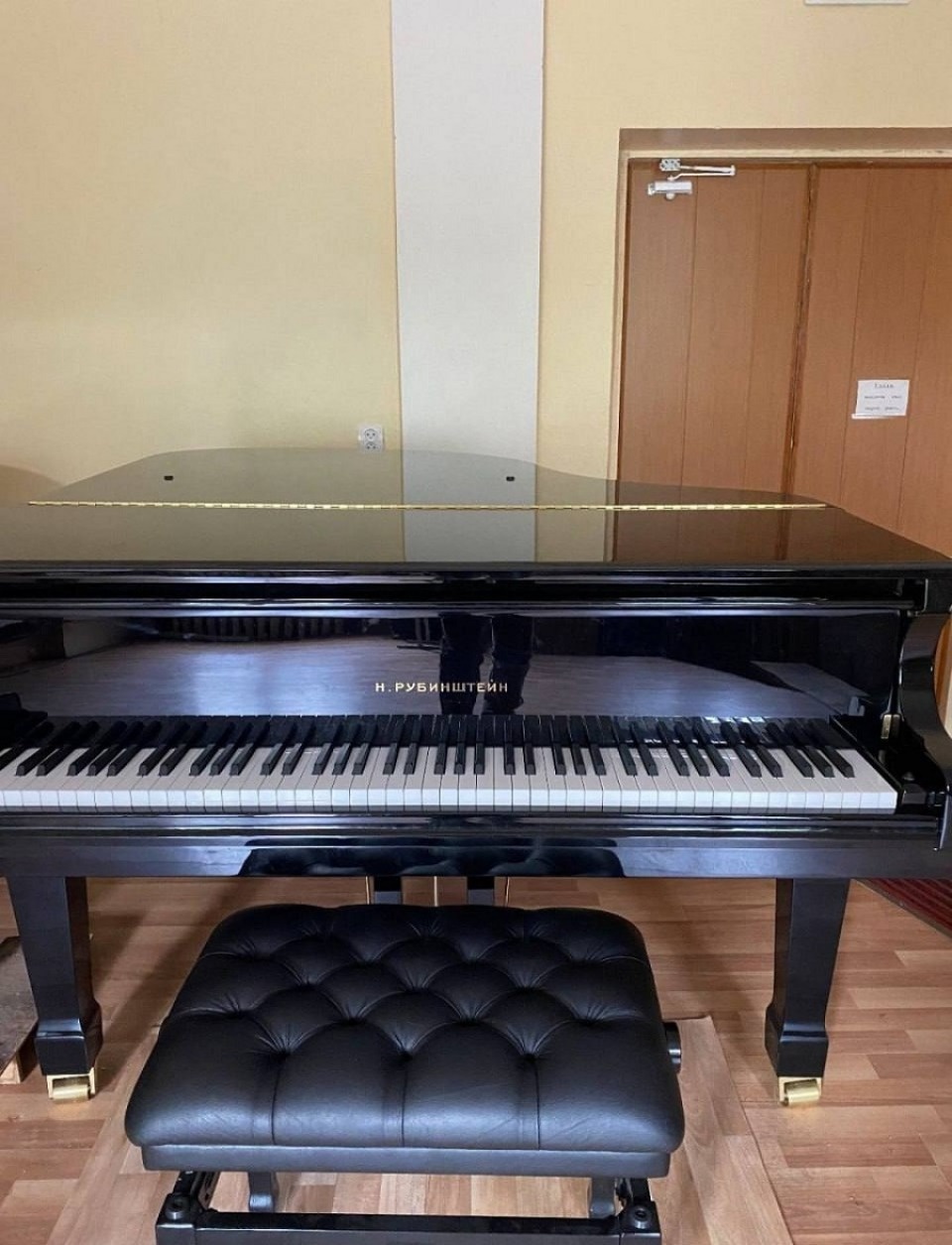 Школы искусств Псковской области получили более 150 музыкальных инструментов