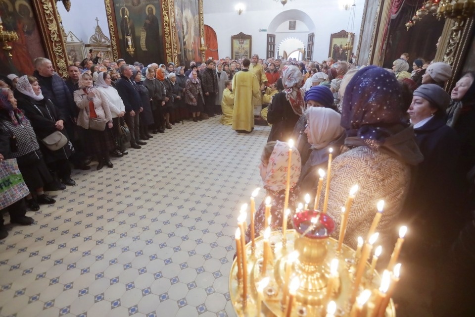 Митрополит Тихон простился с Псковом Митрополит Тихон простился с Псковом