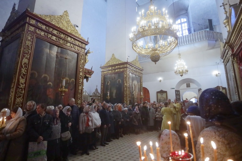 Митрополит Тихон простился с Псковом Митрополит Тихон простился с Псковом