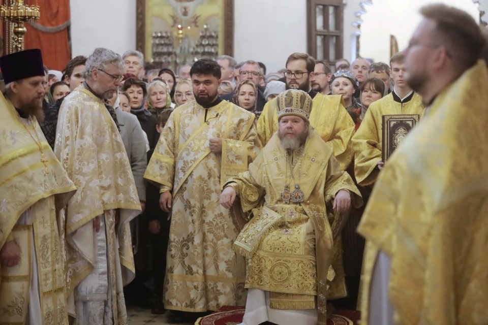 Митрополит Тихон простился с Псковом Митрополит Тихон простился с Псковом