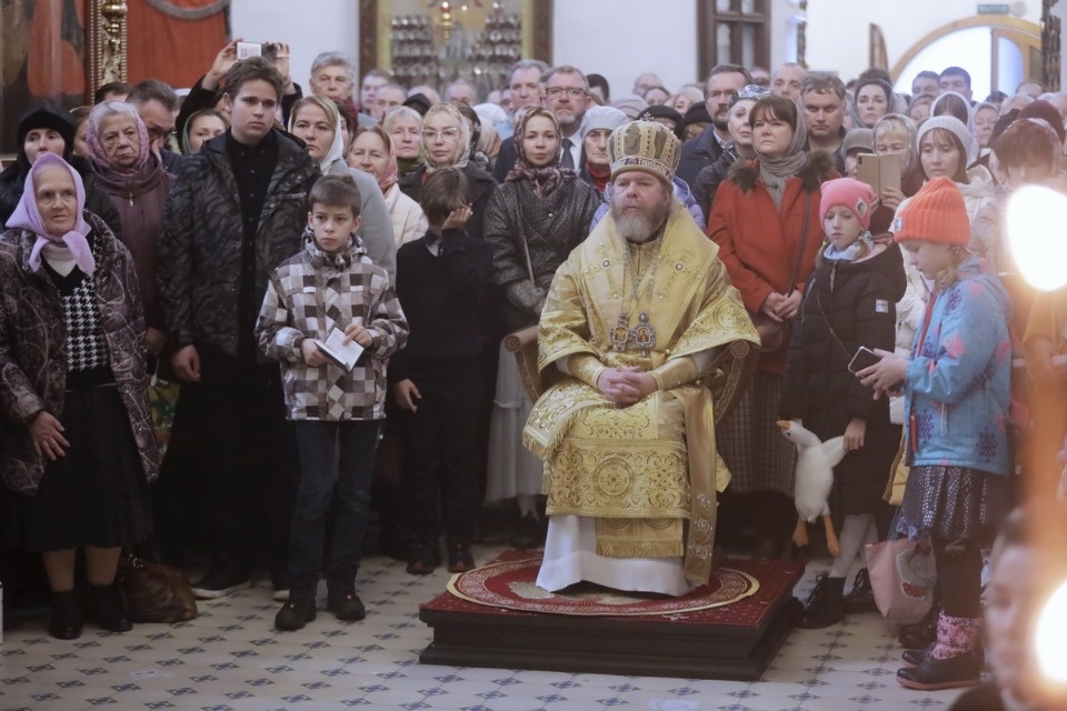 Митрополит Тихон простился с Псковом Митрополит Тихон простился с Псковом