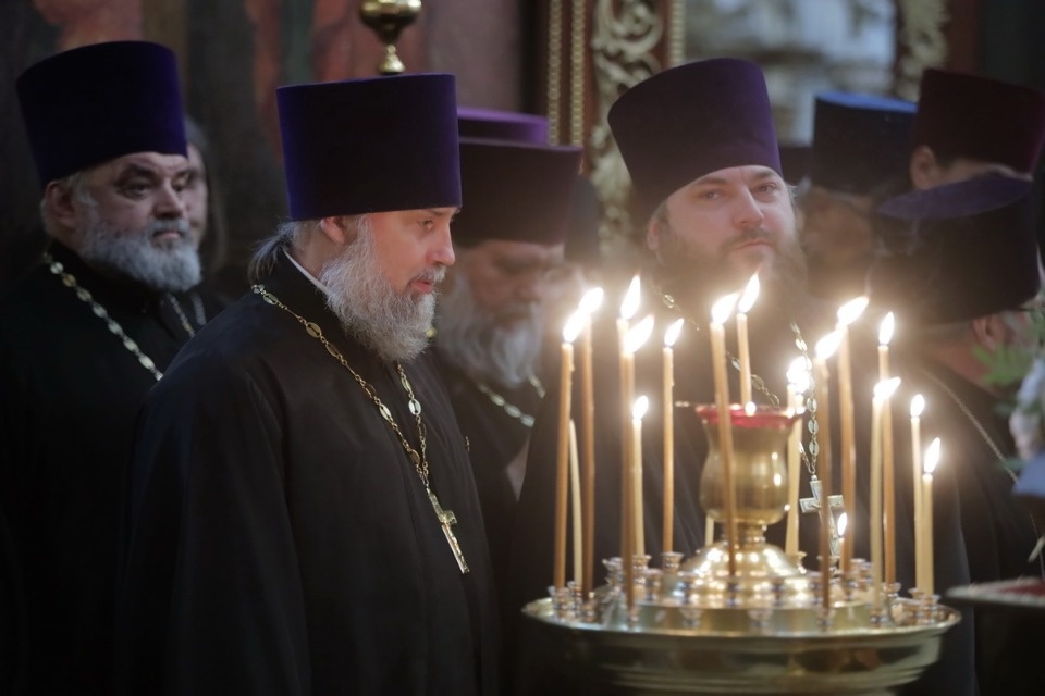 Владыка Тихон (Шевкунов) встретил нового главу Псковской митрополии Арсения Владыка Тихон (Шевкунов) встретил нового главу Псковской митрополии Арсения