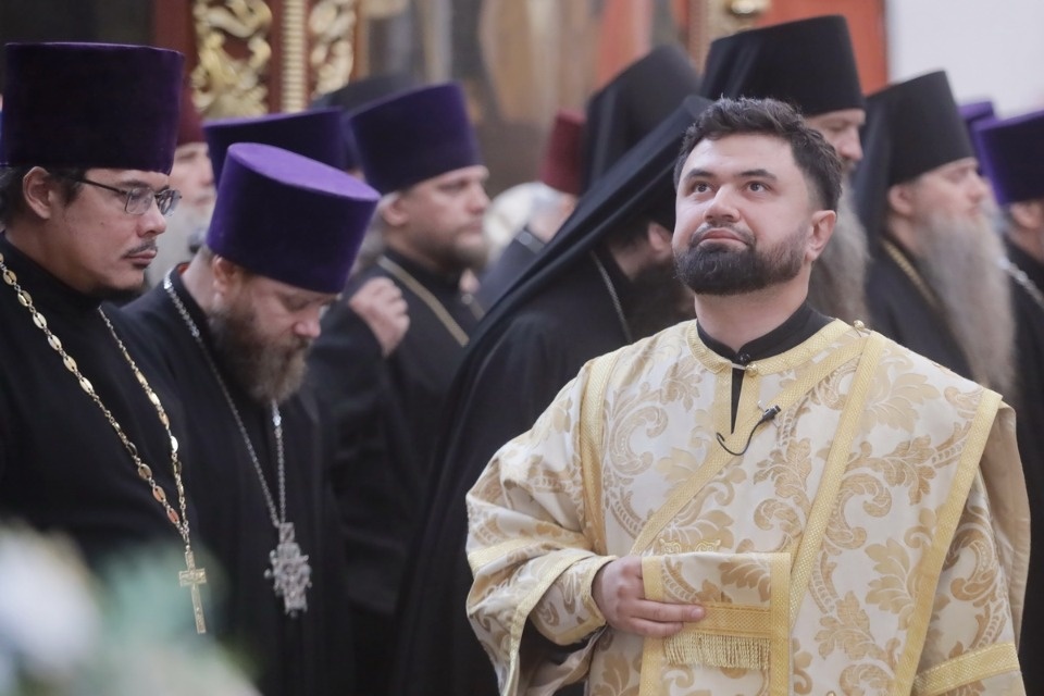 Владыка Тихон (Шевкунов) встретил нового главу Псковской митрополии Арсения Владыка Тихон (Шевкунов) встретил нового главу Псковской митрополии Арсения