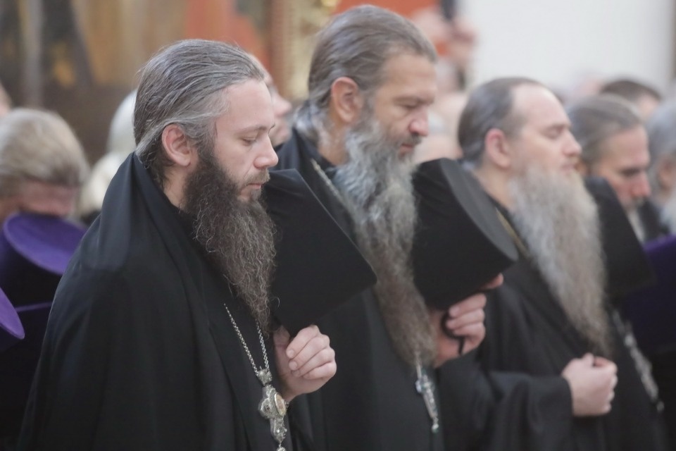 Владыка Тихон (Шевкунов) встретил нового главу Псковской митрополии Арсения Владыка Тихон (Шевкунов) встретил нового главу Псковской митрополии Арсения