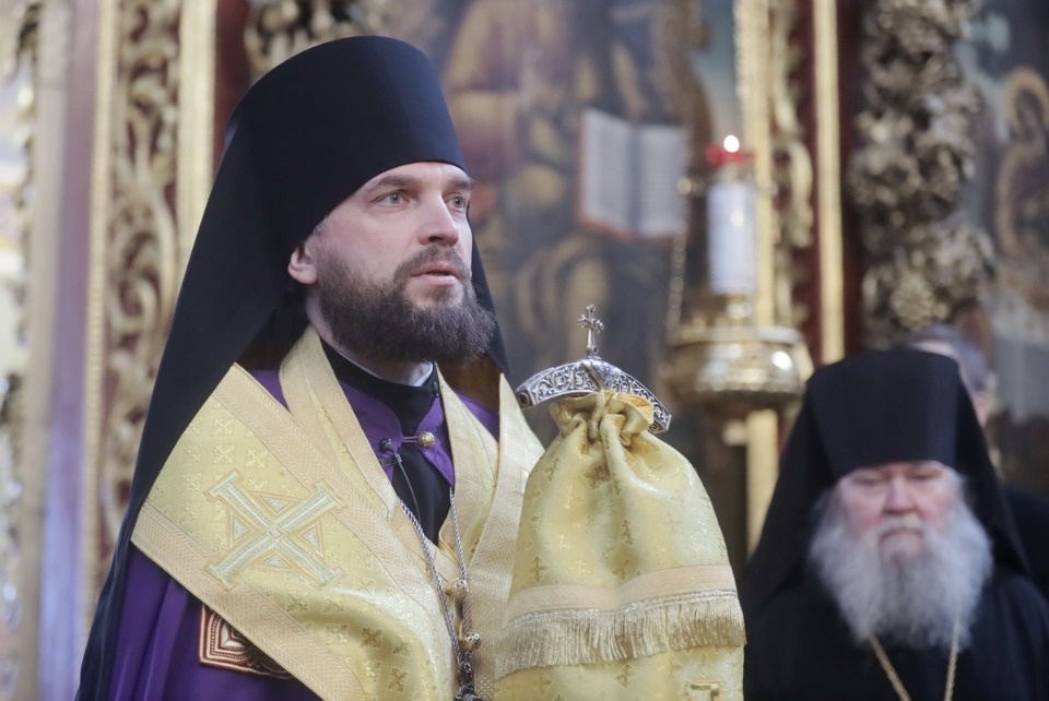 Владыка Тихон (Шевкунов) встретил нового главу Псковской митрополии Арсения Владыка Тихон (Шевкунов) встретил нового главу Псковской митрополии Арсения