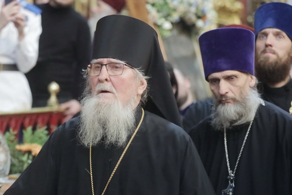 Владыка Тихон (Шевкунов) встретил нового главу Псковской митрополии Арсения Владыка Тихон (Шевкунов) встретил нового главу Псковской митрополии Арсения