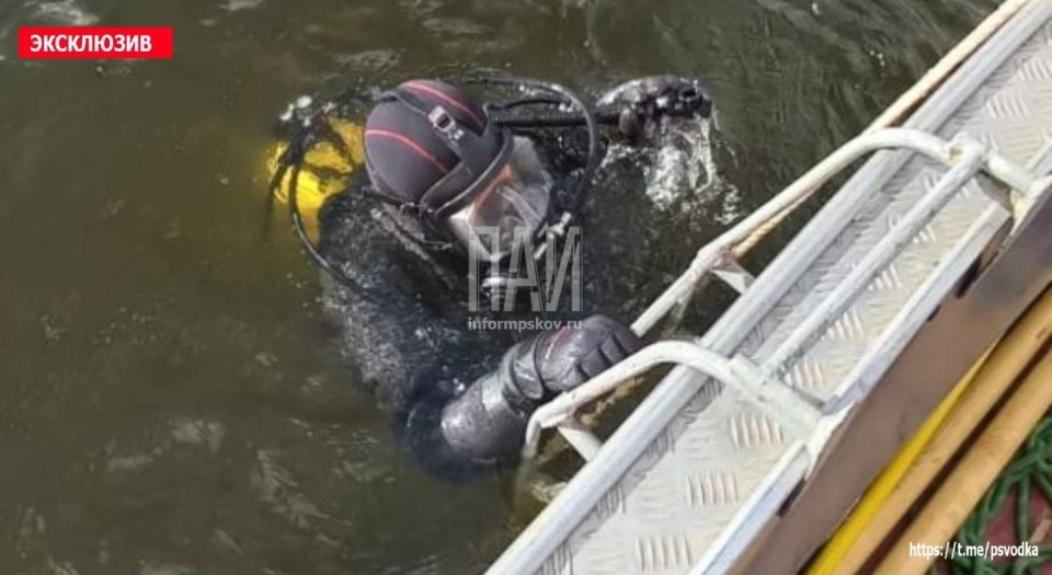 Поиски пропавшего мужчины ведутся на озере Смертное в Новосокольническом районе