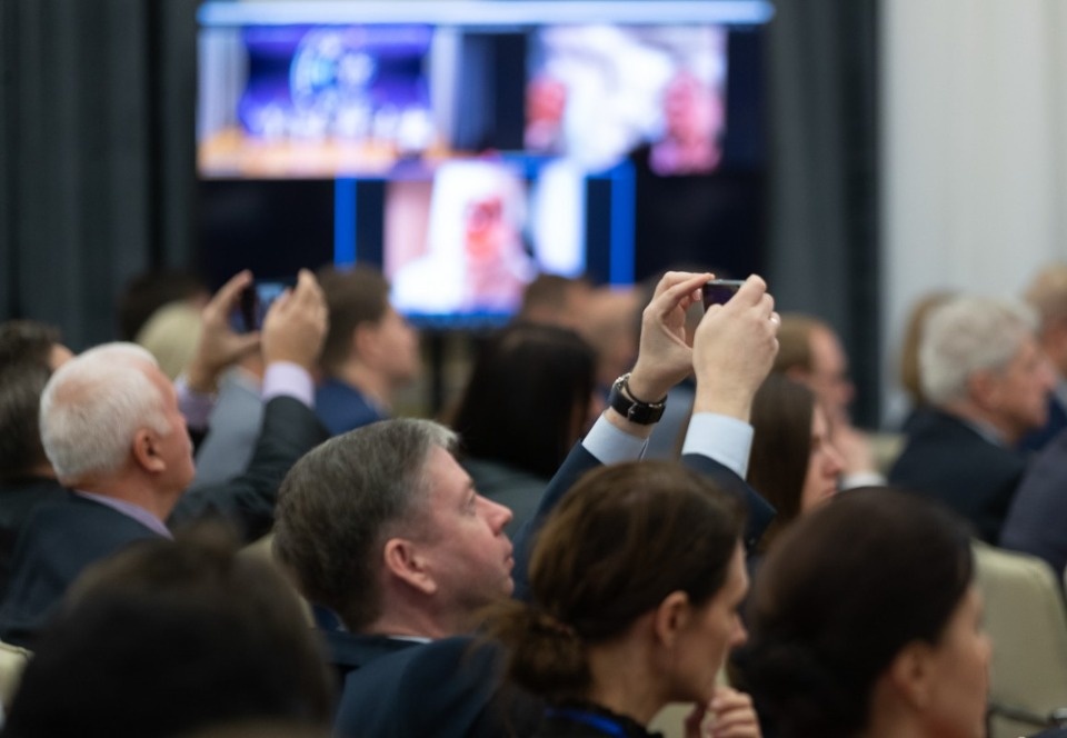 «Ураган уже бушует»