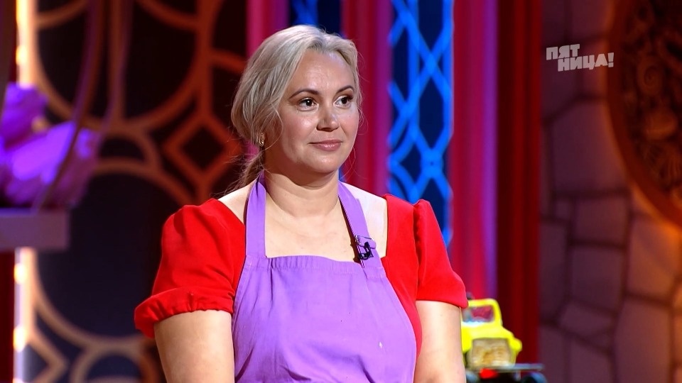 Псковский кондитер удивила Рената Агзамова фарфоровой статуэткой из мастики