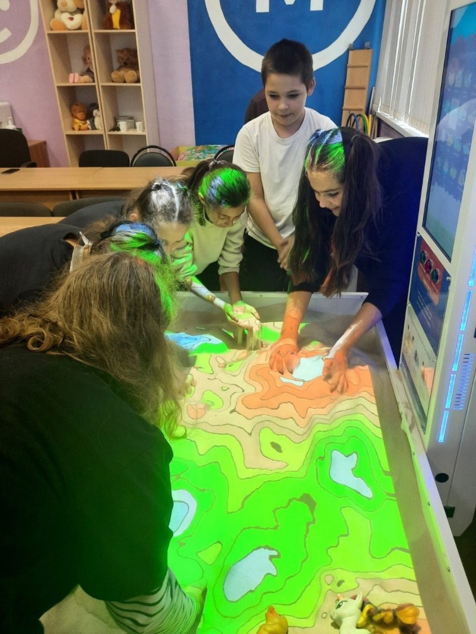 Псковские школьники продолжают знакомиться с профессиями в рамках проекта «Билет в будущее»