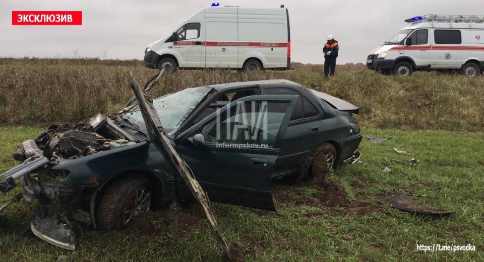 Участника ДТП с пьяным водителем в Псковском районе доставили в медучреждение Участника ДТП с пьяным водителем в Псковском районе доставили в медучреждение