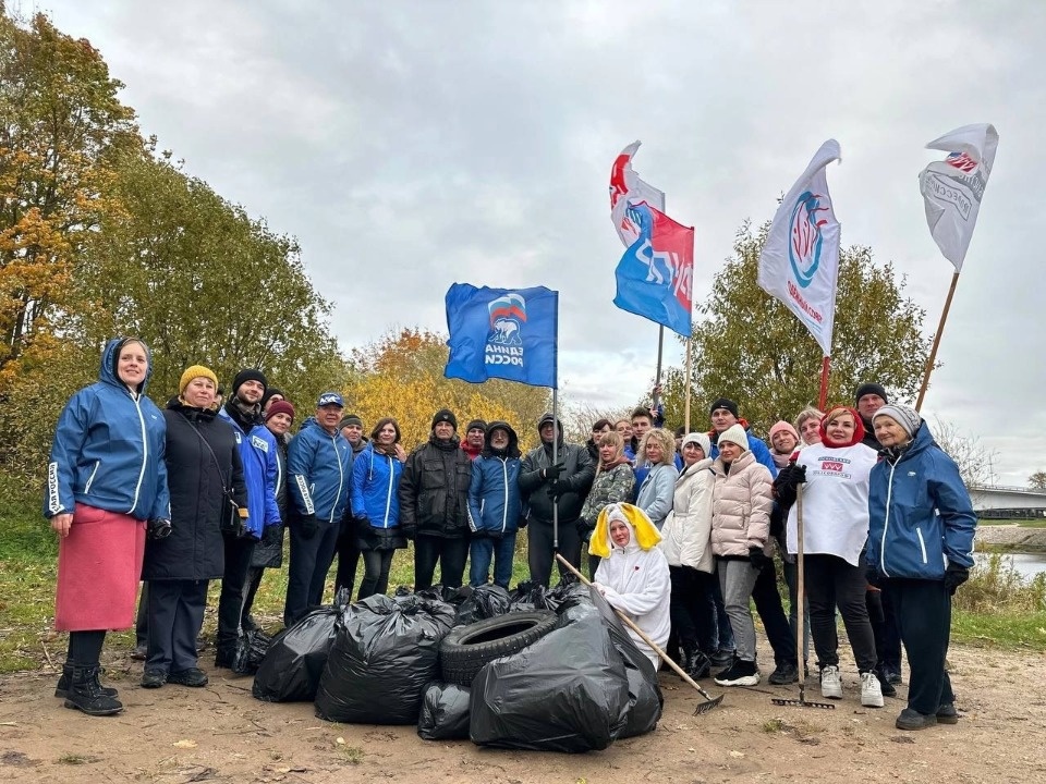 Псковские профсоюзы вышли на субботник