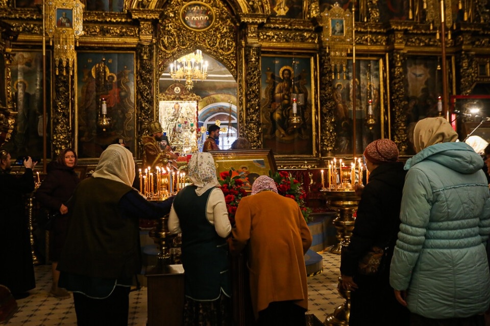 В Псков привезли мощи великомученика Георгия Победоносца В Псков привезли мощи великомученика Георгия Победоносца