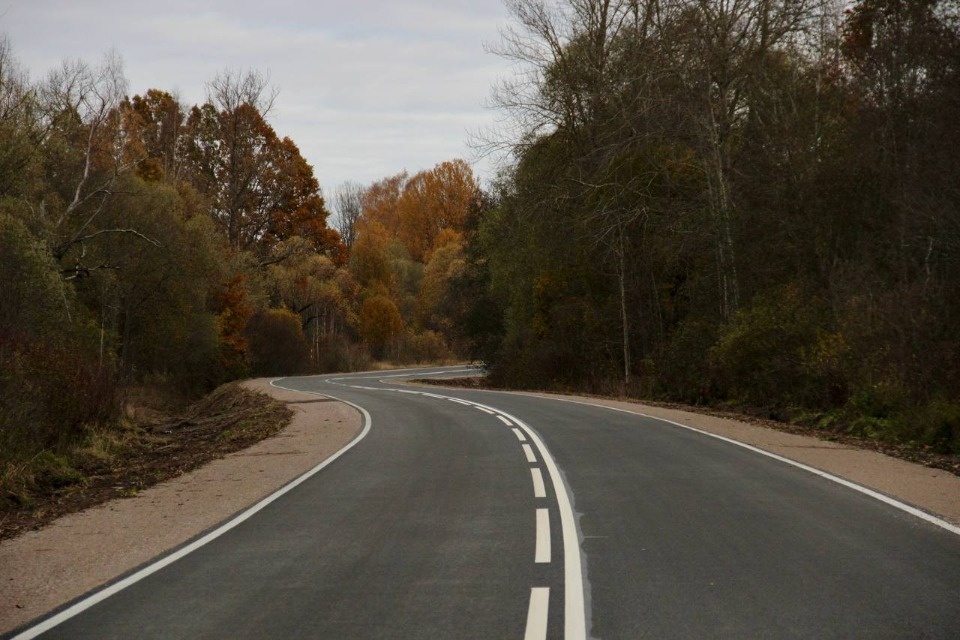 Участок дороги Подсевы – Славковичи отремонтировали в Порховском районе по нацпроекту