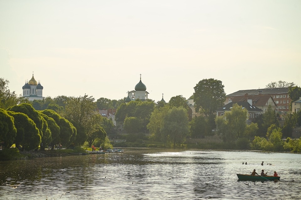 В Пскове углубят дно реки Псковы