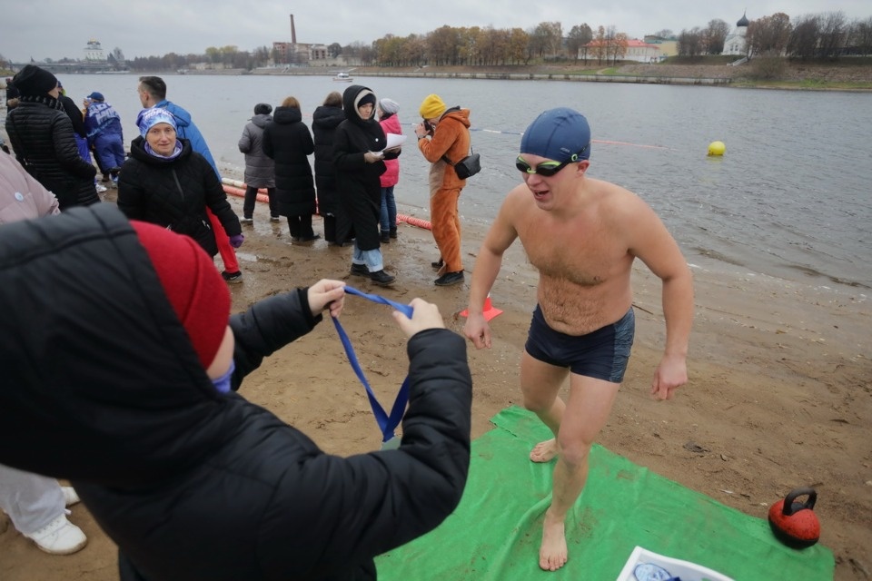  Горячие люди