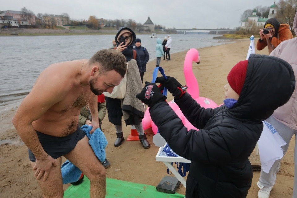  Горячие люди