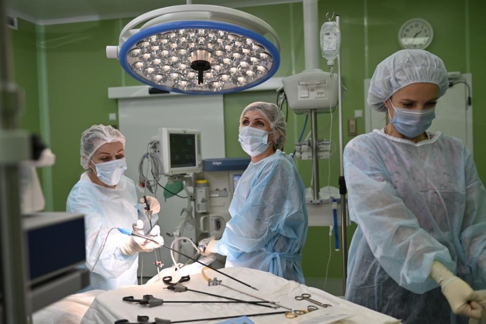 Школьнице из Пскова удалили гигантскую кисту яичника в петербургской клинике