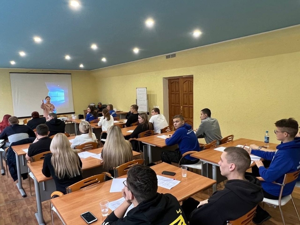 Молодежный Совет Псковского облсовпрофа провел выездное заседание