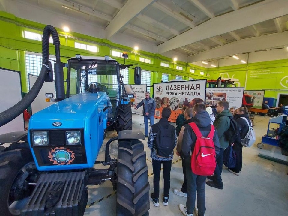 Более 940 школьников посетили профпробы в рамках проекта «Билет в будущее» в Псковской области