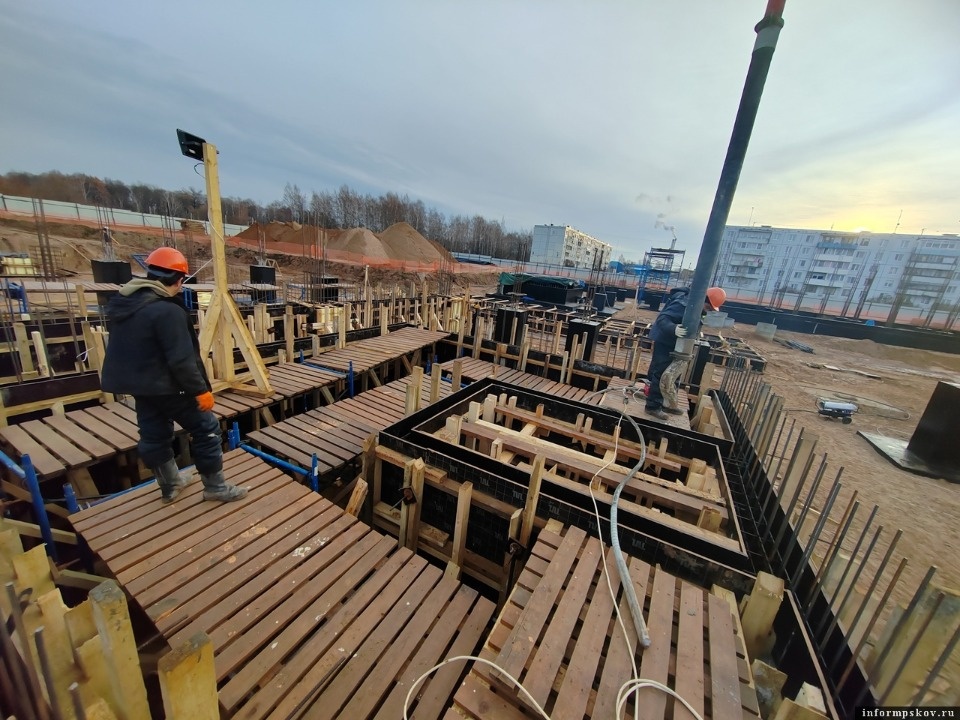 Более 1 млрд рублей на строительства школ в Псковской области выделило Правительство России  