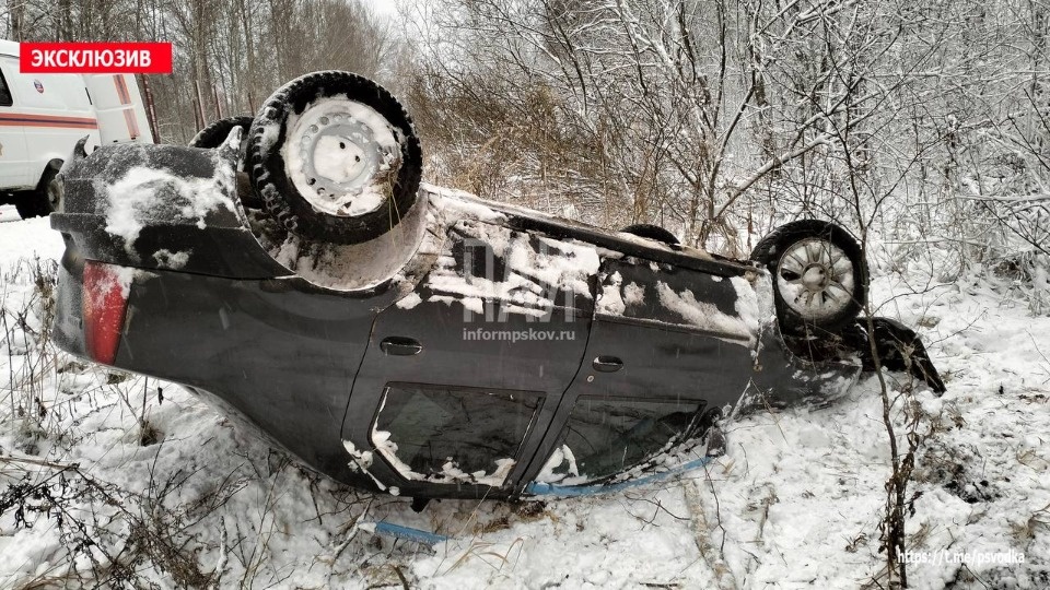 Мужчина пострадал в результате ДТП в Гдовском районе Мужчина пострадал в результате ДТП в Гдовском районе