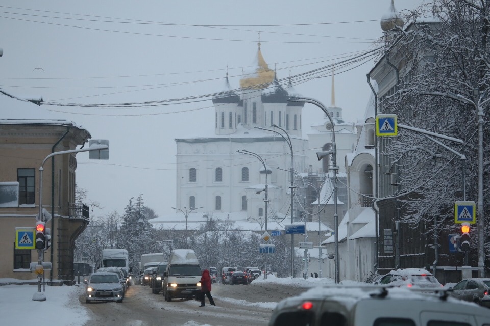 Более чем на 430% вырос спрос на празднование Нового года в Пскове