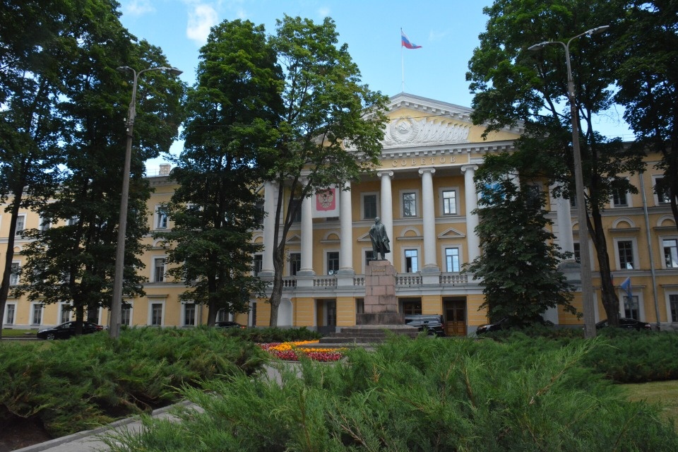 Участок улицы Некрасова в Пскове перекроют почти на месяц Участок улицы Некрасова в Пскове перекроют почти на месяц