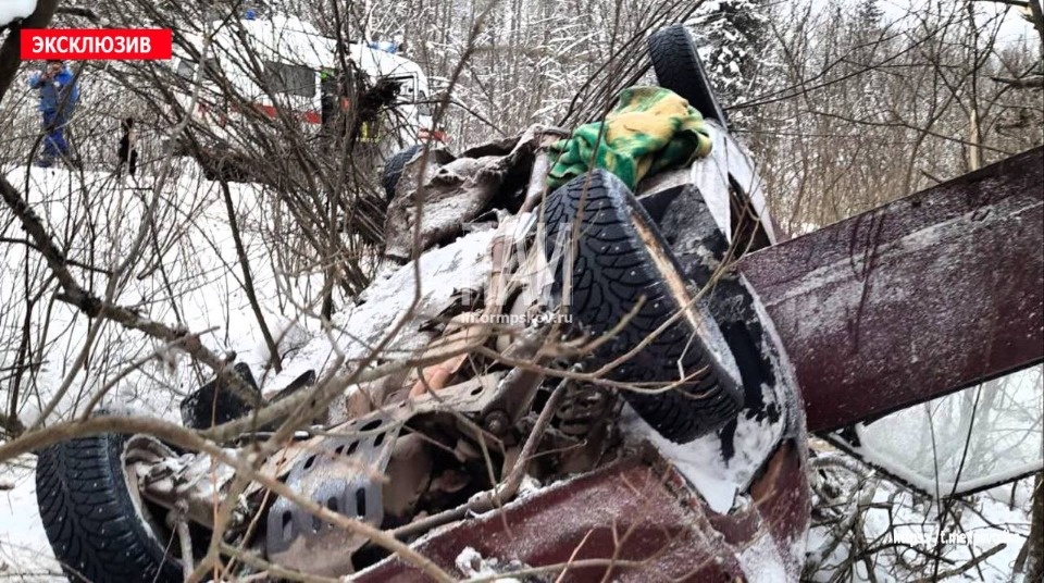 Водителя госпитализировали в результате аварии в Порховском районе 