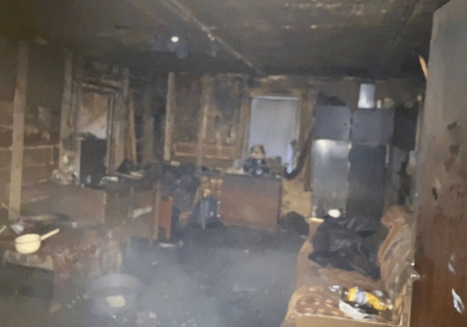 Мужчина погиб на пожаре в Великих Луках 