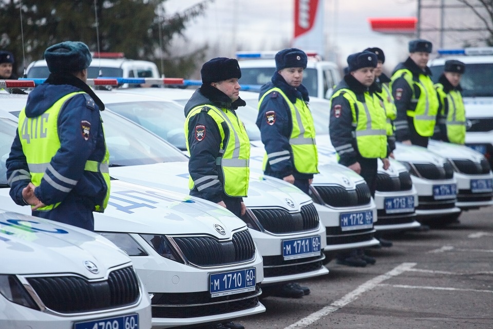 Традиционные рейды на дорогах вновь пройдут в Пскове на новогодних праздниках