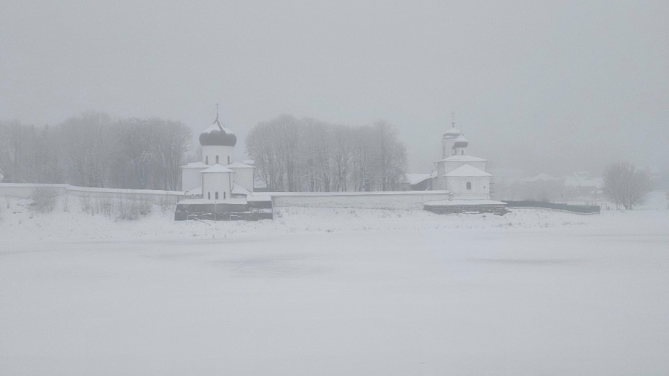 Спасо-Преображенский собор Мирожского монастыря в Пскове 14 декабря закрыт для посещения