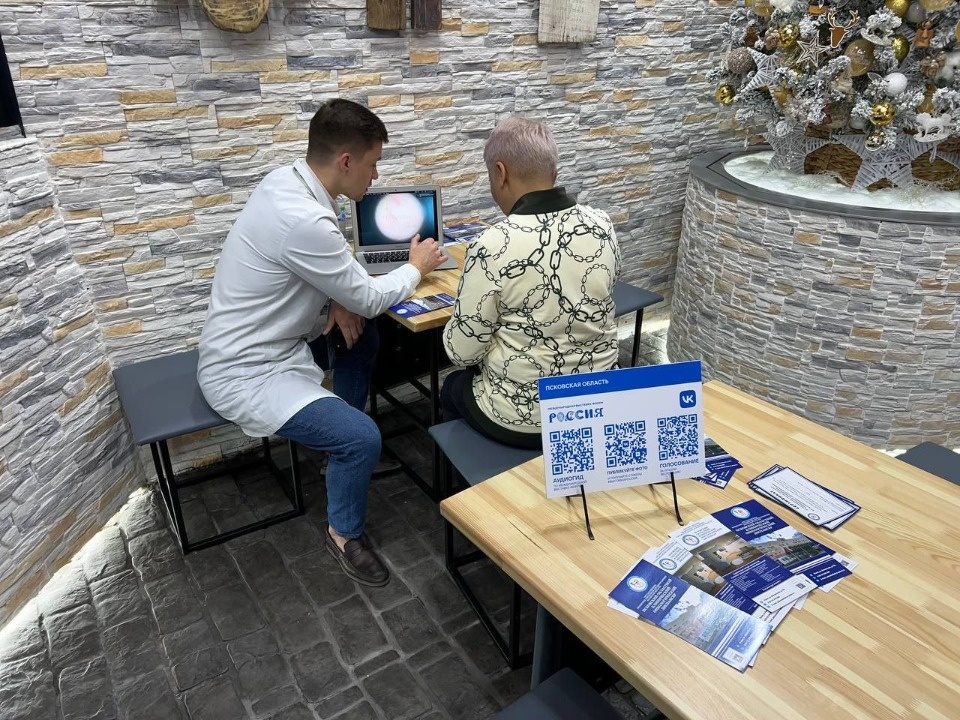 Порядка 50 гостей выставки «Россия» посетили онкологов на стенде Псковской области