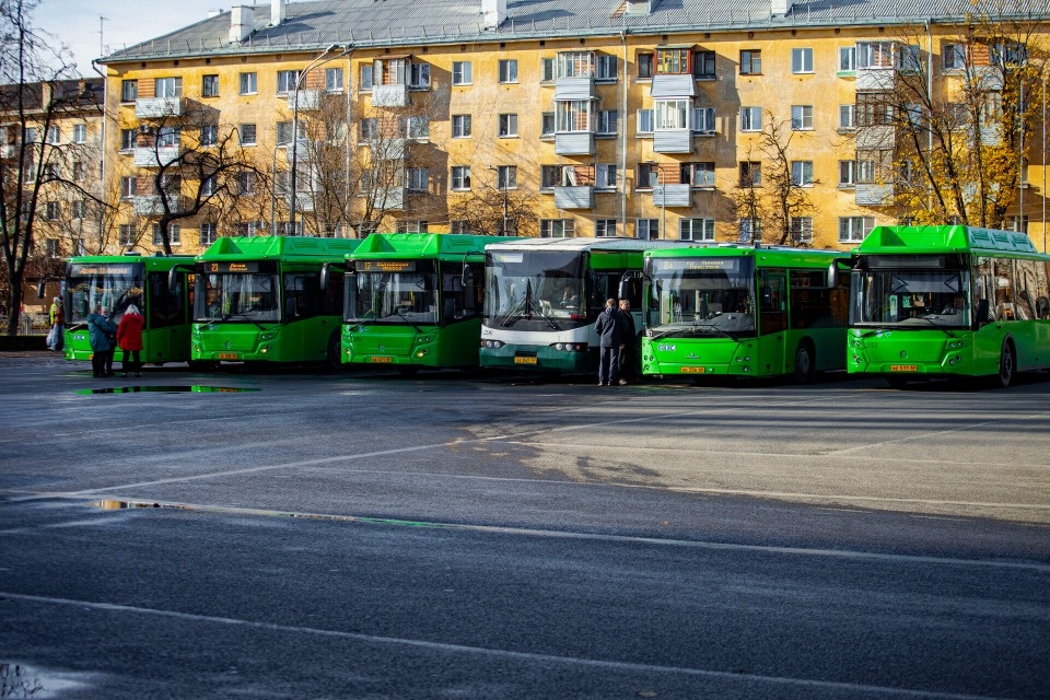 В новогодние праздники в Пскове изменится расписание автобусов 