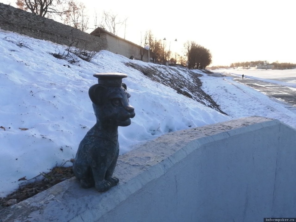 В историческом центре Пскова появились барсики 