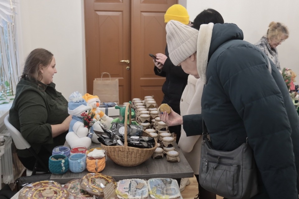 Глаз не оторвать Глаз не оторвать