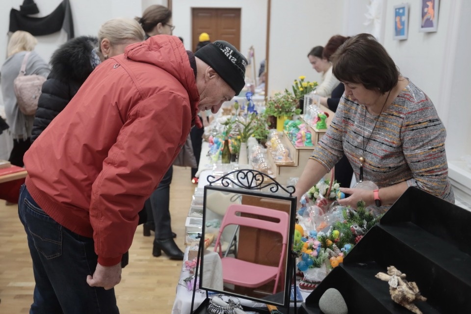 Глаз не оторвать Глаз не оторвать