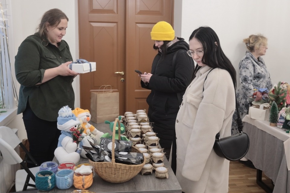 Глаз не оторвать Глаз не оторвать