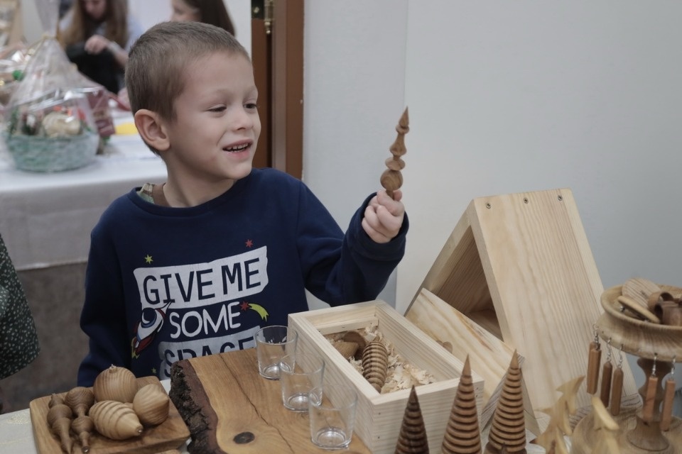 Глаз не оторвать Глаз не оторвать