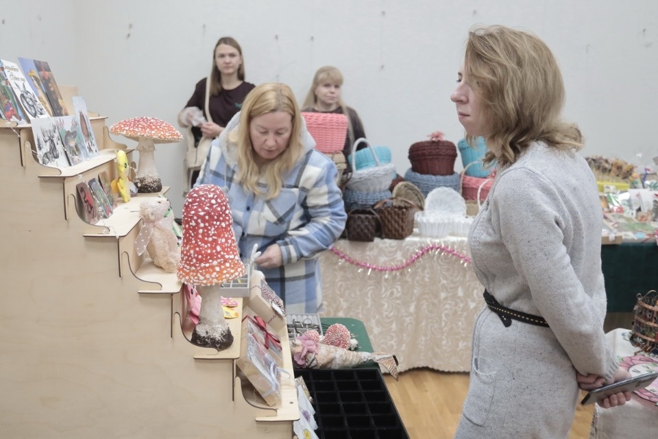 Глаз не оторвать Глаз не оторвать