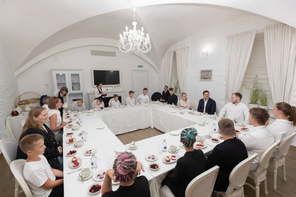 Число победителей конкурса «Многодетная семья года» в Псковской области увеличат