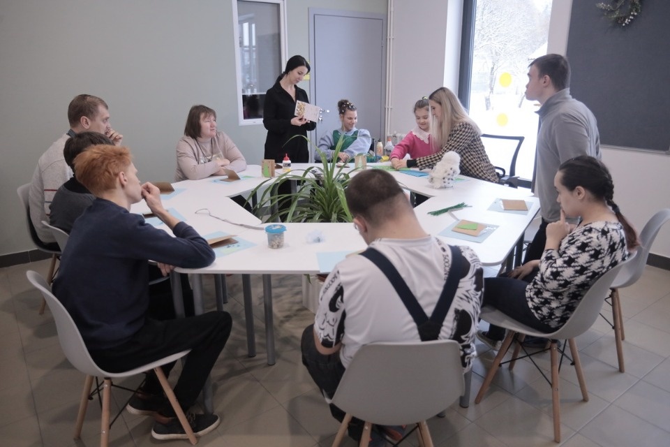 Открытые двери