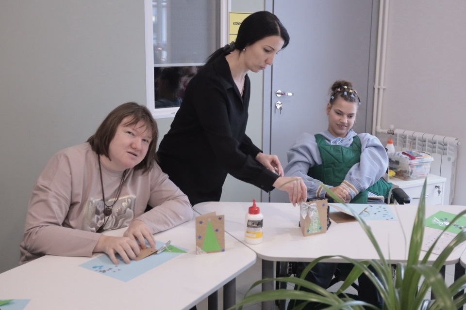 Открытые двери