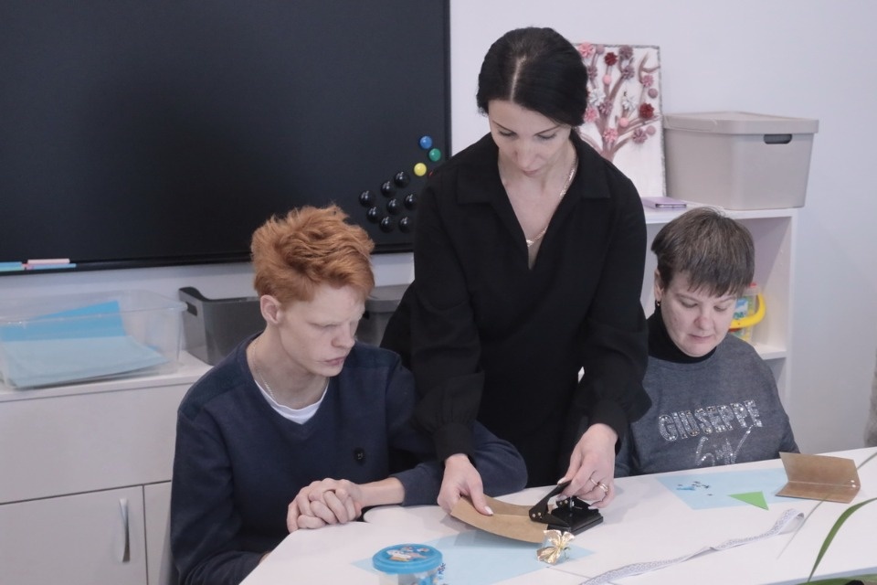 Открытые двери